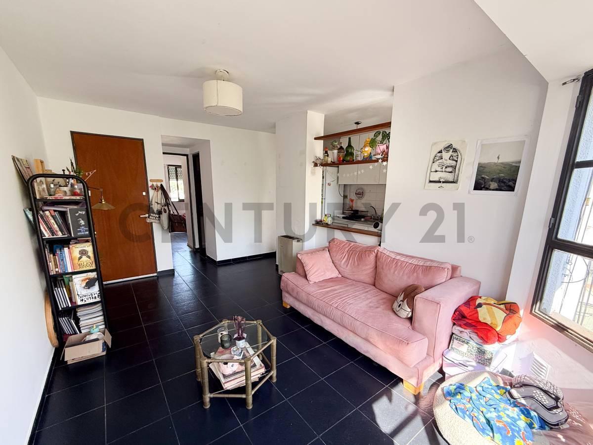 Foto de Departamento 1 dormitorio en venta, La Plata con cochera, imagen 2