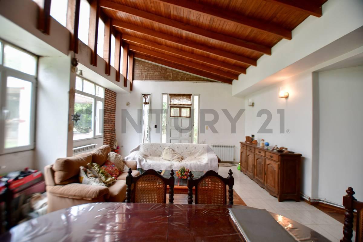 Foto de CASA A LA VENTA EN VILLA ELISA - LOTE 3750m2, imagen 2