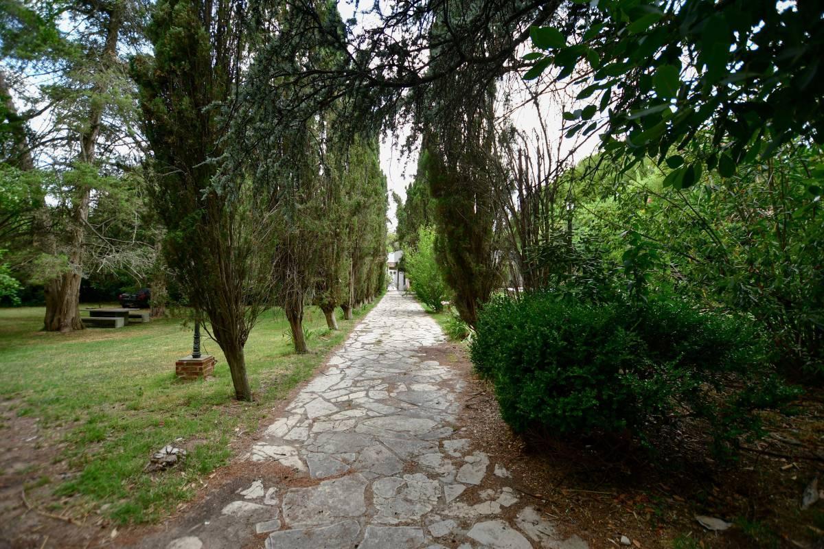 Foto de CASA A LA VENTA EN VILLA ELISA - LOTE 3750m2, imagen 3