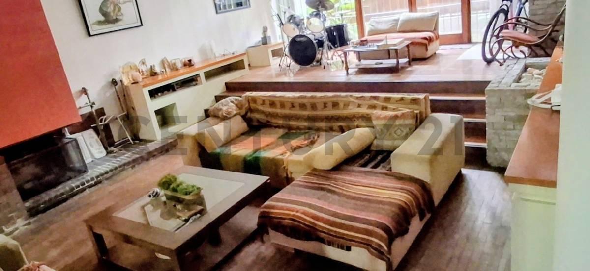 Foto de Casa en venta, con jardín y terraza Barrio Norte, 4 habitaciones, 3, imagen 1