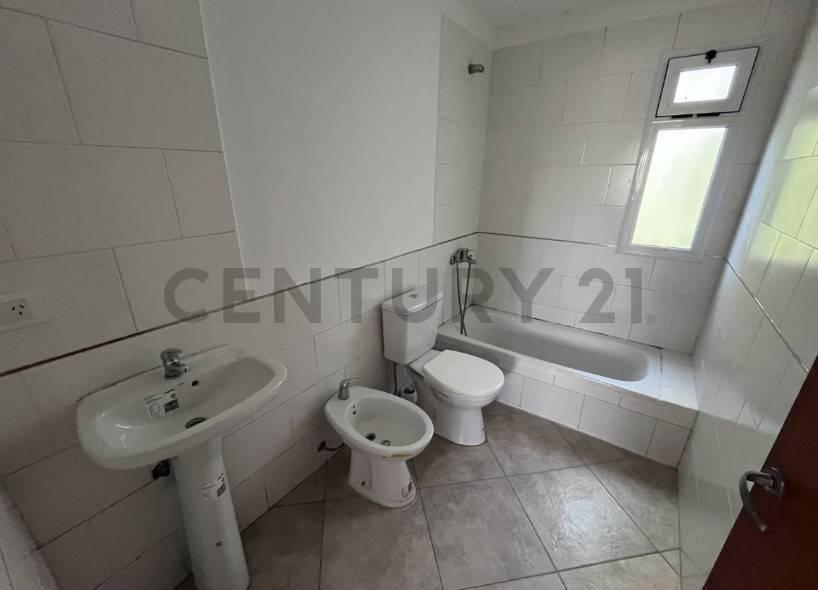 Foto de Departamento en alquiler - La Plata - 1 Dormitorio - Luminoso - Zona, imagen 4