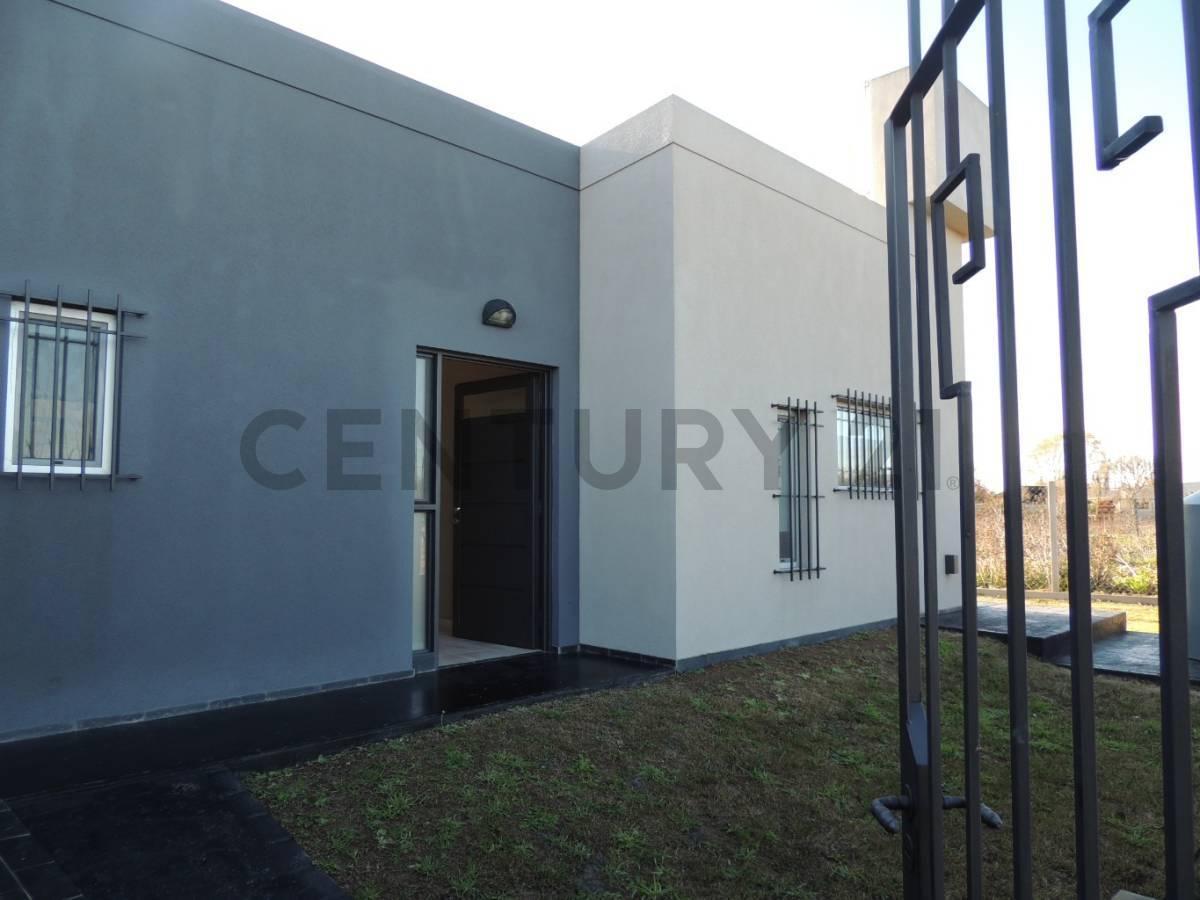 Foto de Casa en Venta en Los Talas, Berisso - 3 Dormitorios y 2 baños, imagen 2