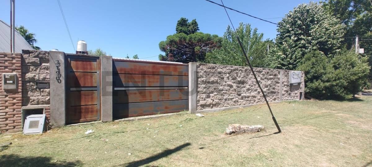 Foto de CASA A LA VENTA EN GONNET, imagen 3