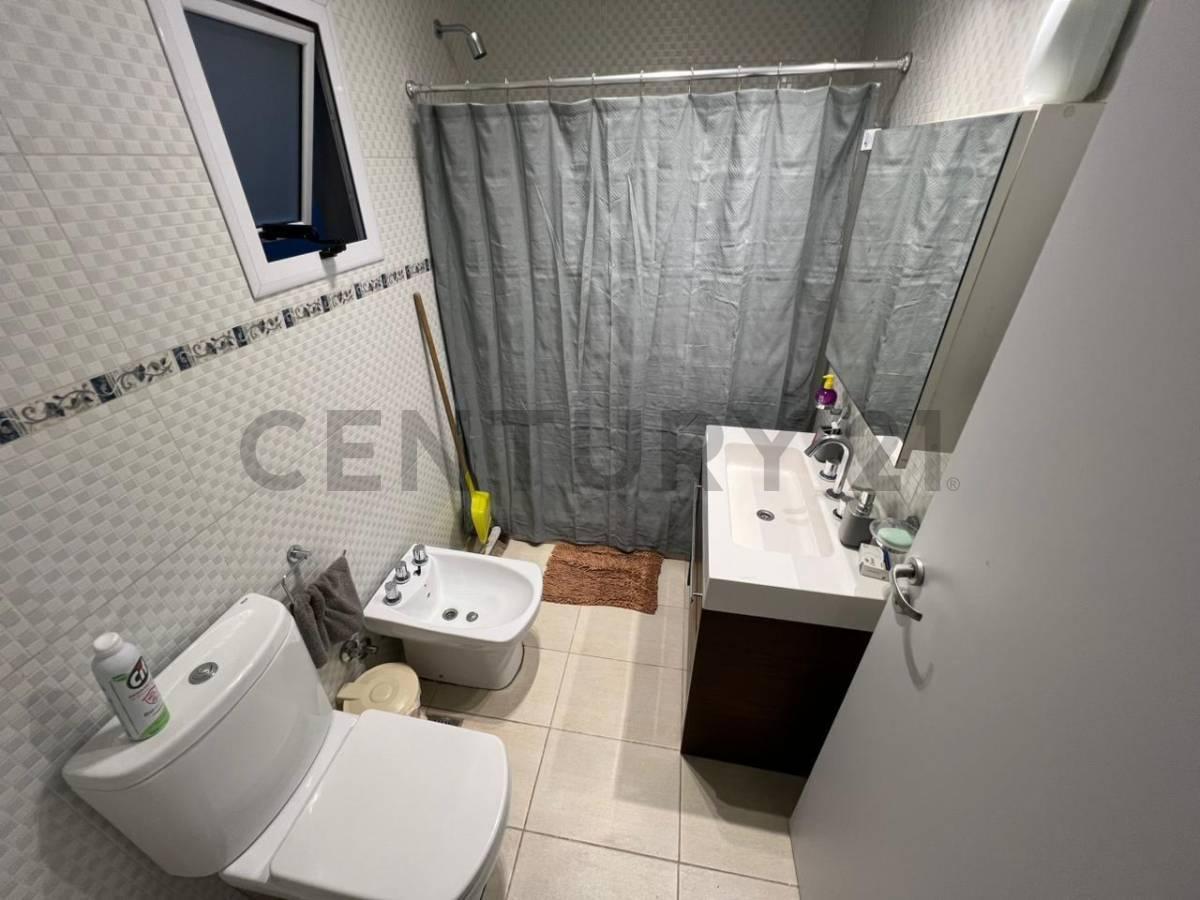 Foto de CASA EN VENTA EN LA PLATA, imagen 3