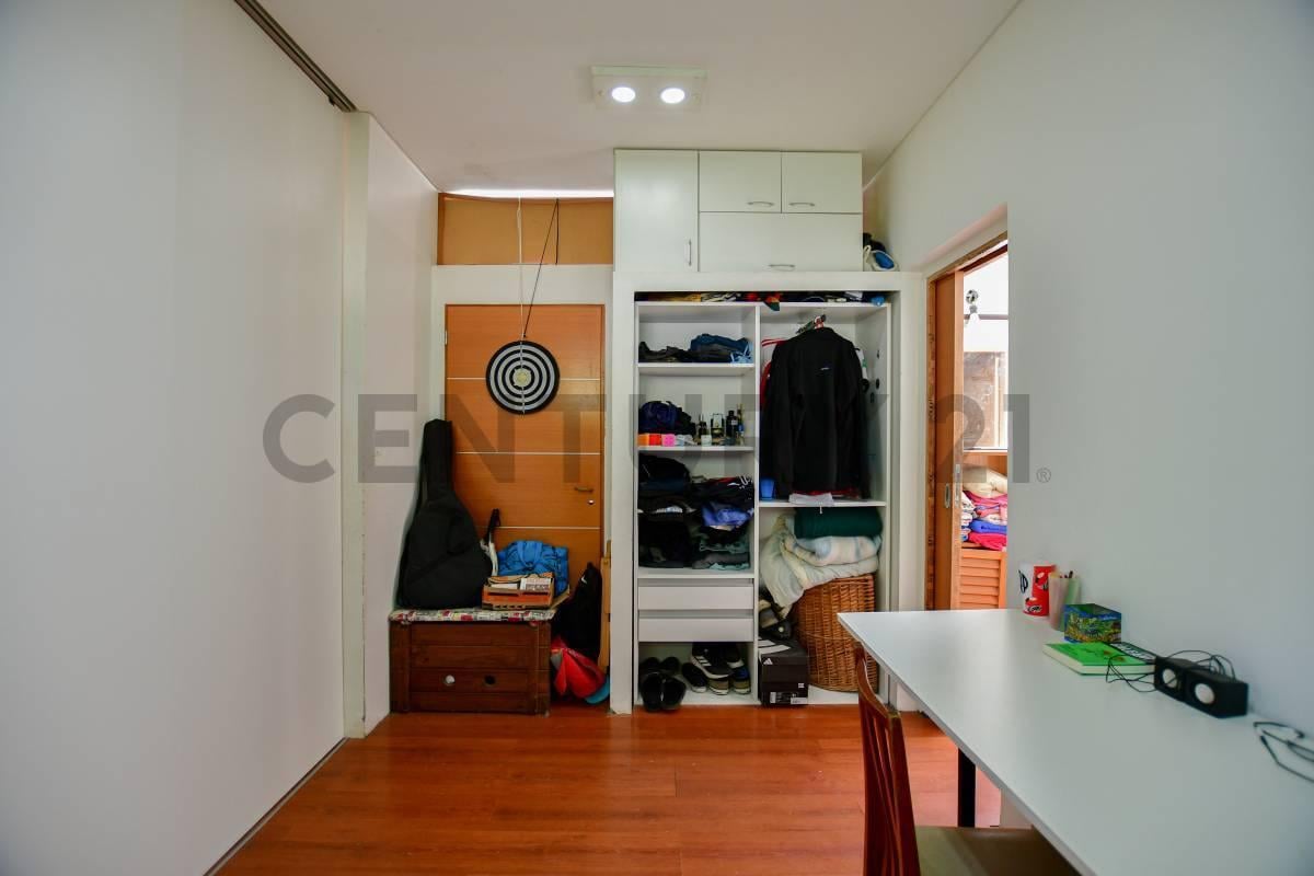 Foto de VENTA CASA 3 DORMITORIOS EN CITY BELL, imagen 2