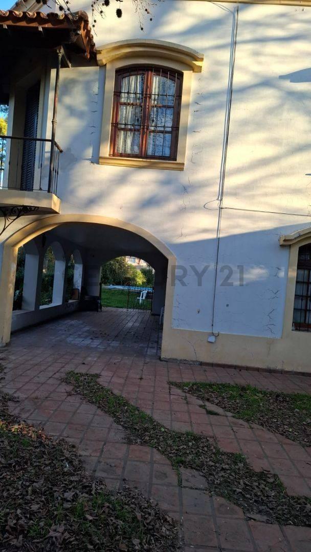 Foto de Casa en venta en City Bell de 3 dormitorios, imagen 2