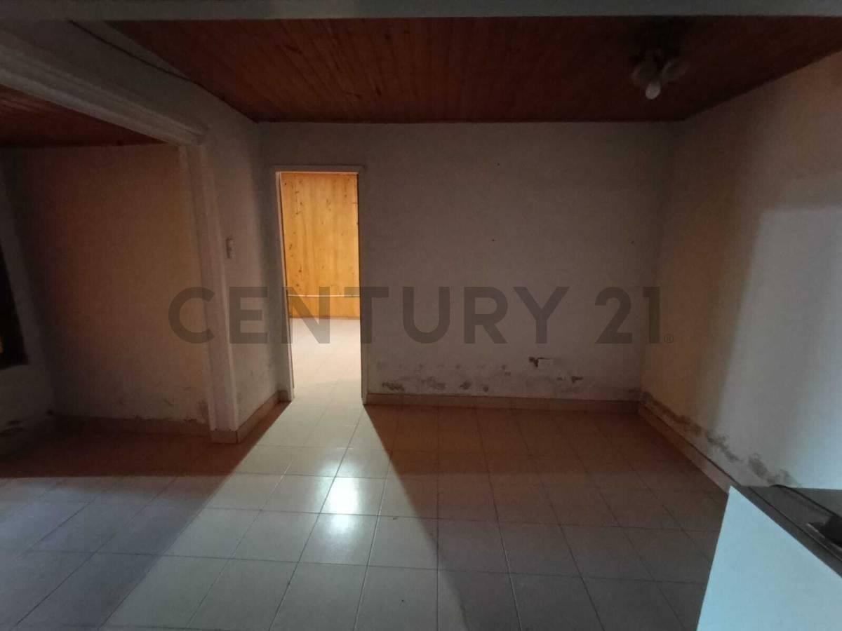 Foto de CASA EN VENTA LA PLATA A REFACCIONAR, imagen 5