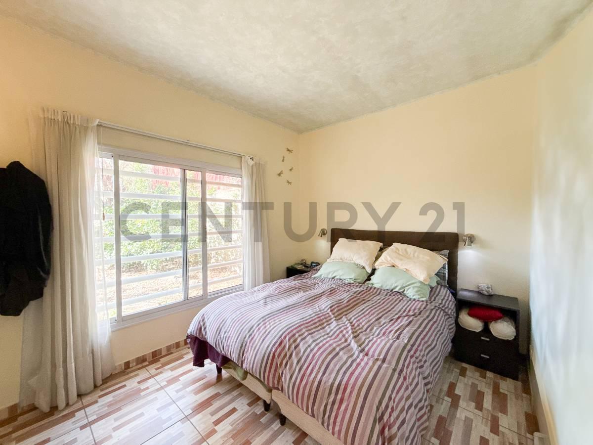 Foto de Casas 3 dormitorios en venta , La Plata con cochera y parque, imagen 4