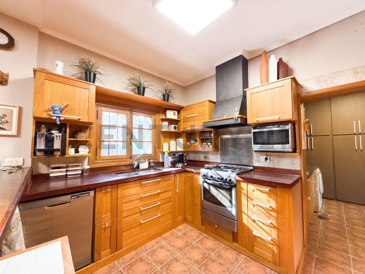 Foto de Casas 3 dormitorios en venta, Villa Elisa. Con parque, imagen 3