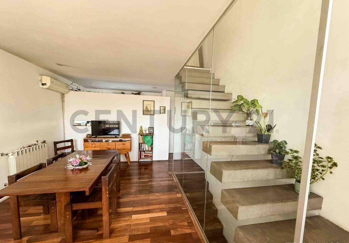 Foto de Casas 2 dormitorios en venta, La Plata. Con patio y cochera, imagen 3