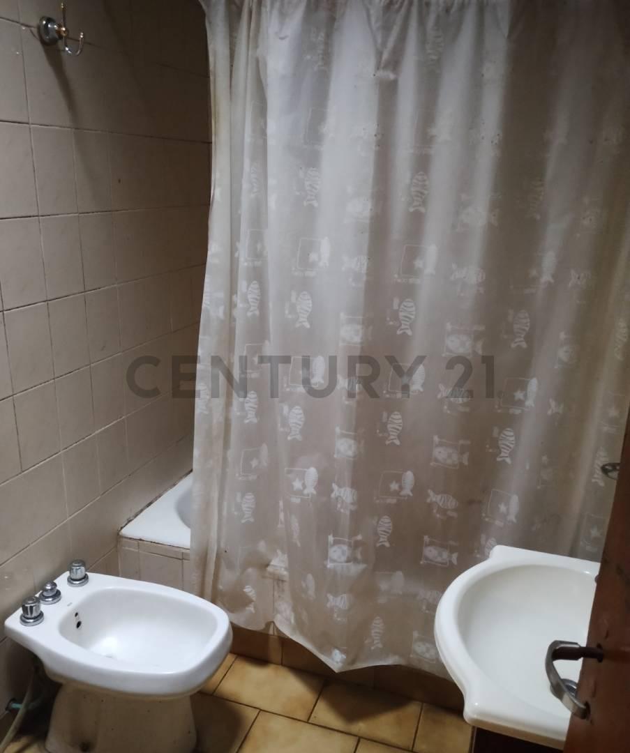 Foto de 28 e/ 77 y 78 Casa en venta de 3 dormitorios, imagen 2