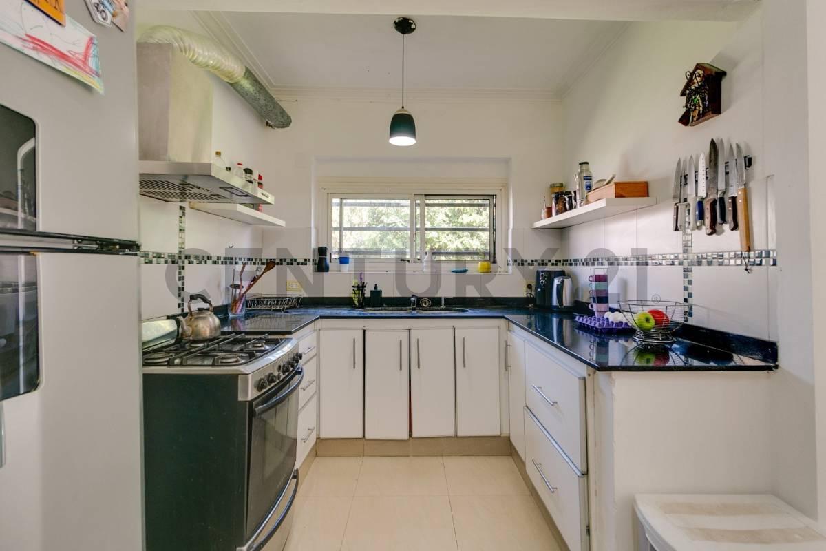 Foto de Casa en venta de 4 dormitorios en City Bell entre caminos, imagen 5