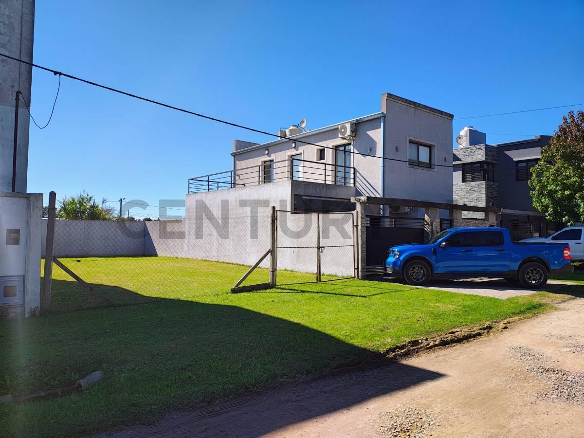 Foto de Casa y Terreno en venta en Etcheverry, imagen 2