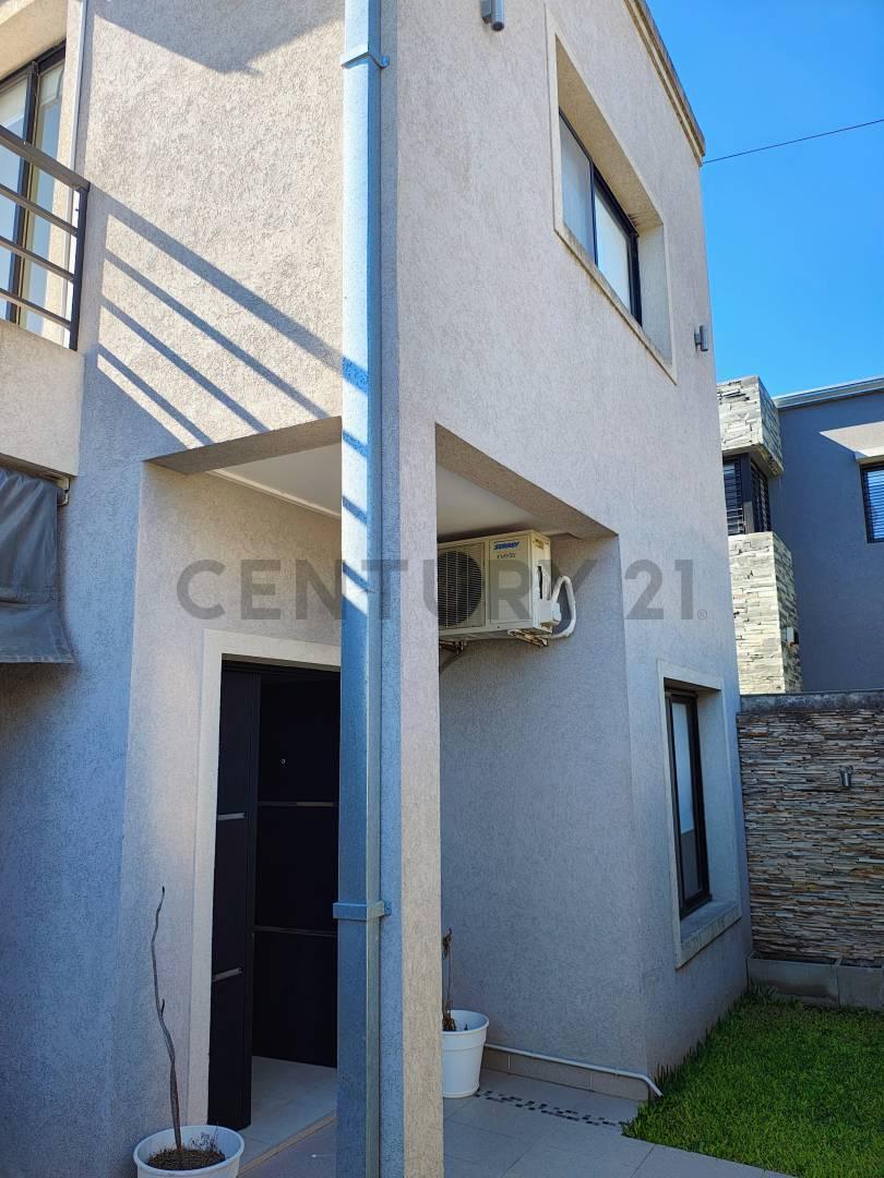 Foto de Casa y Terreno en venta en Etcheverry, imagen 3
