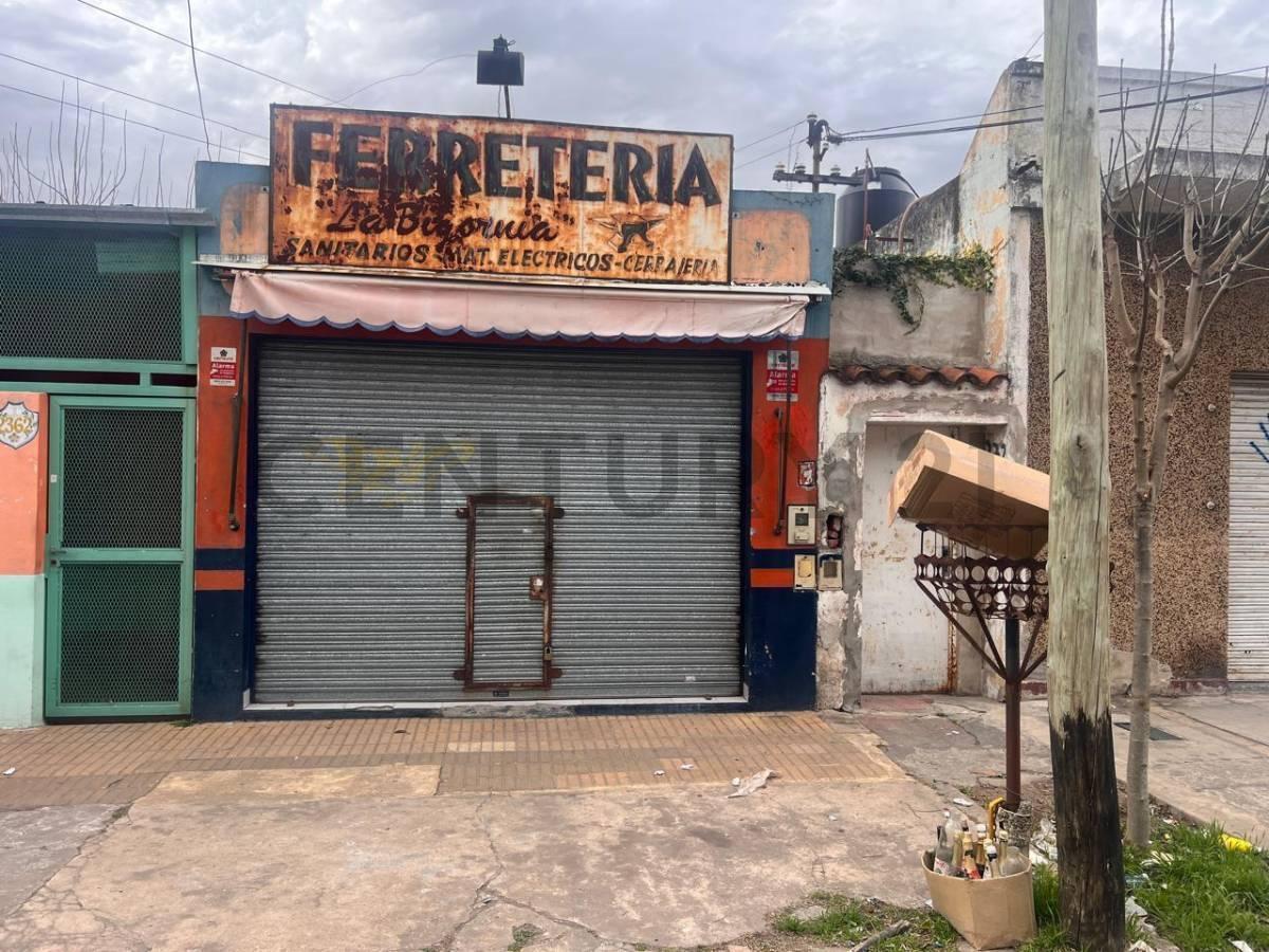 Foto de Casa con local en venta Berazategui, imagen 1