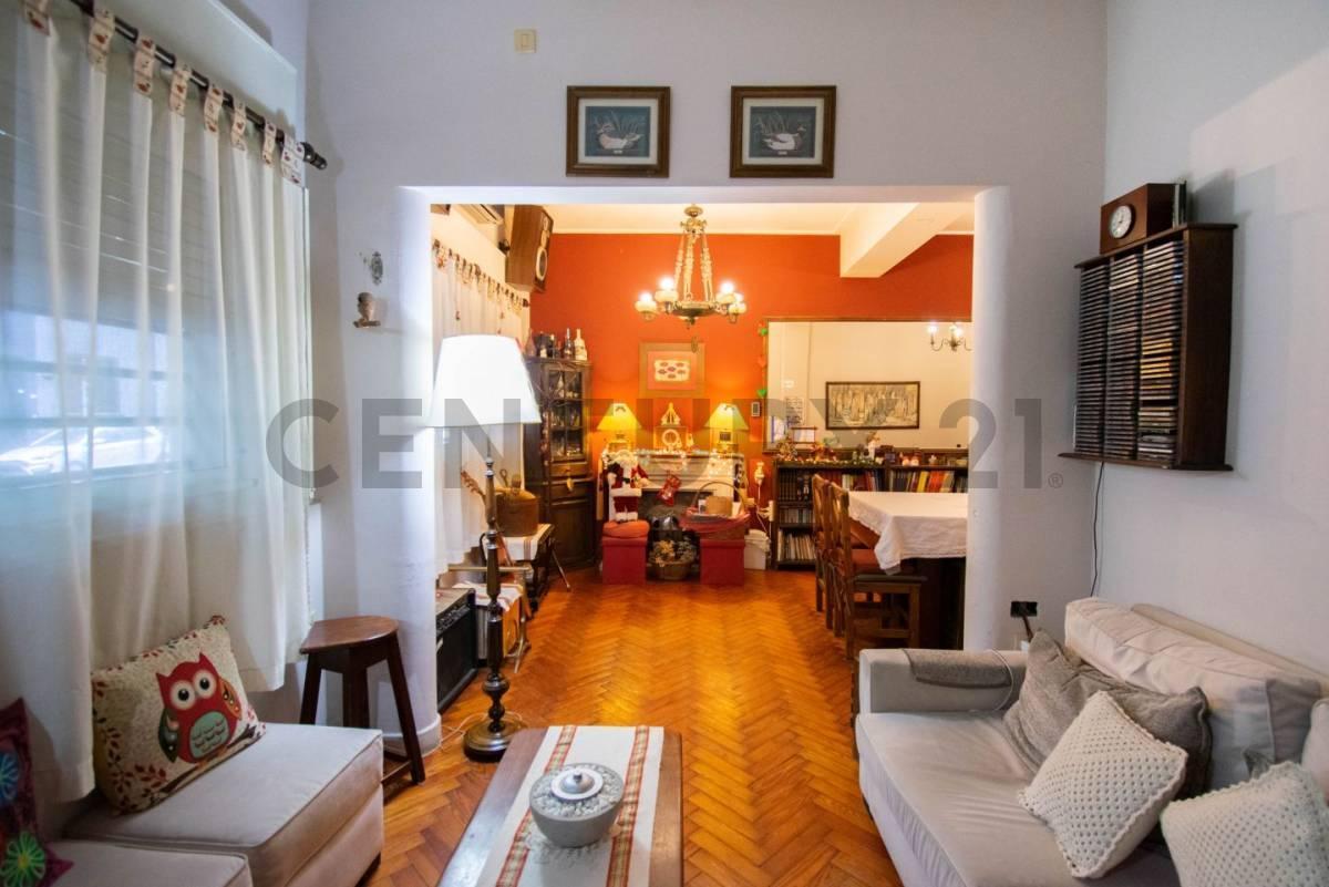 Foto de VENTA LA PLATA , Ideal para Desarrolladores/ Inversores10 DORMITORIOS, imagen 2
