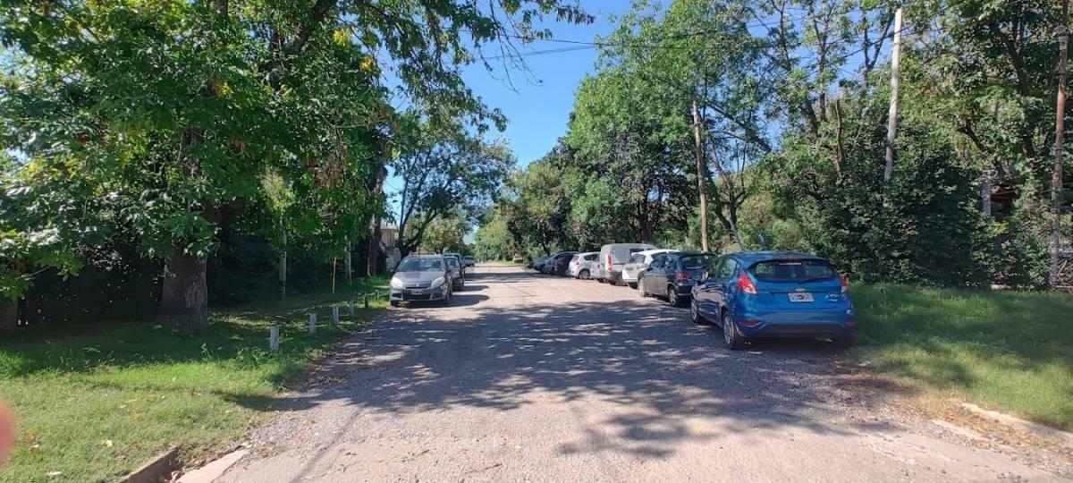 Foto de VENTA LOTE EN GONNET, imagen 5