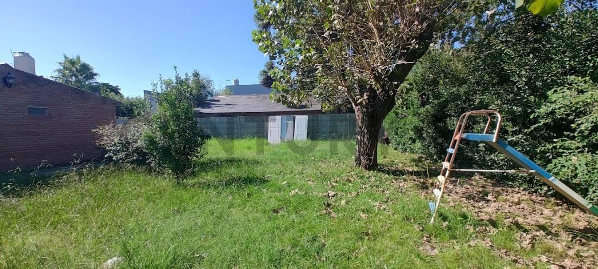 Foto de VENTA LOTE EN GONNET, imagen 2