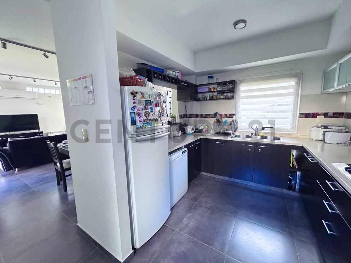 Foto de Venta Casa de 4 Dormitorios en Villa del Plata, Punta Lara, Ensenada, imagen 5