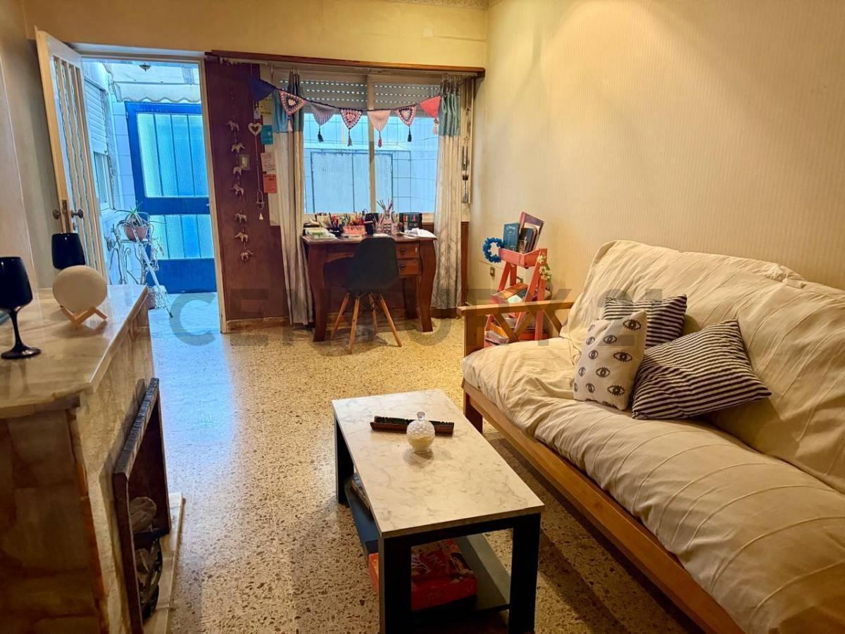 Foto de Venta de PH de 2 Dormitorios con patio en La Plata - 59 e/ 23 y 24, imagen 2