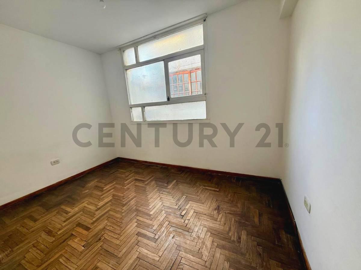 Foto de Venta de Departamento de 2 Dormitorios en La Plata, imagen 1
