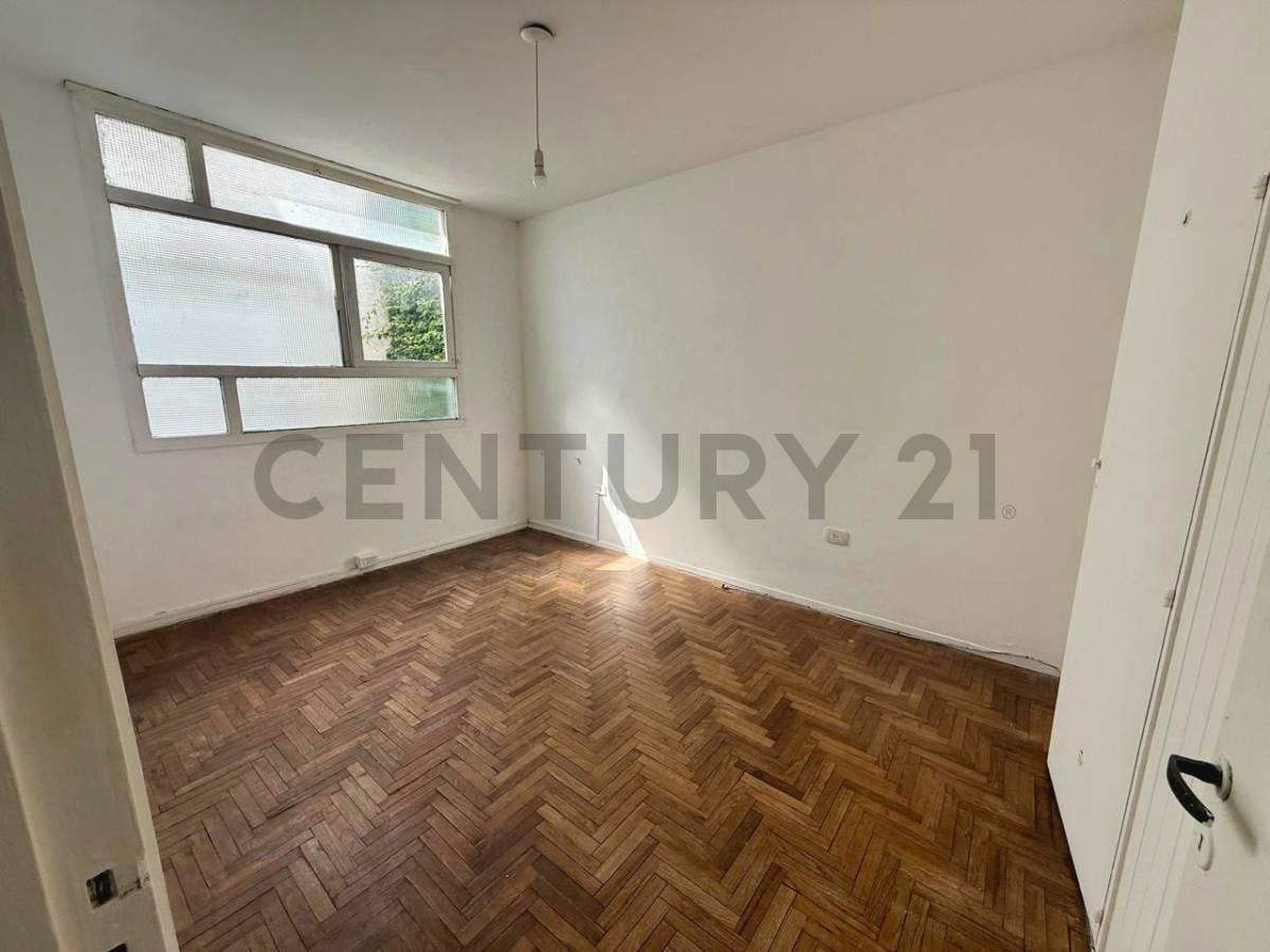 Foto de Venta de Departamento de 2 Dormitorios en La Plata, imagen 5
