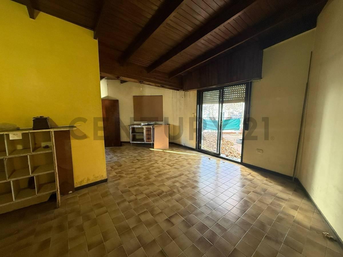 Foto de Casa o local comercial en esquina La Plata., imagen 4