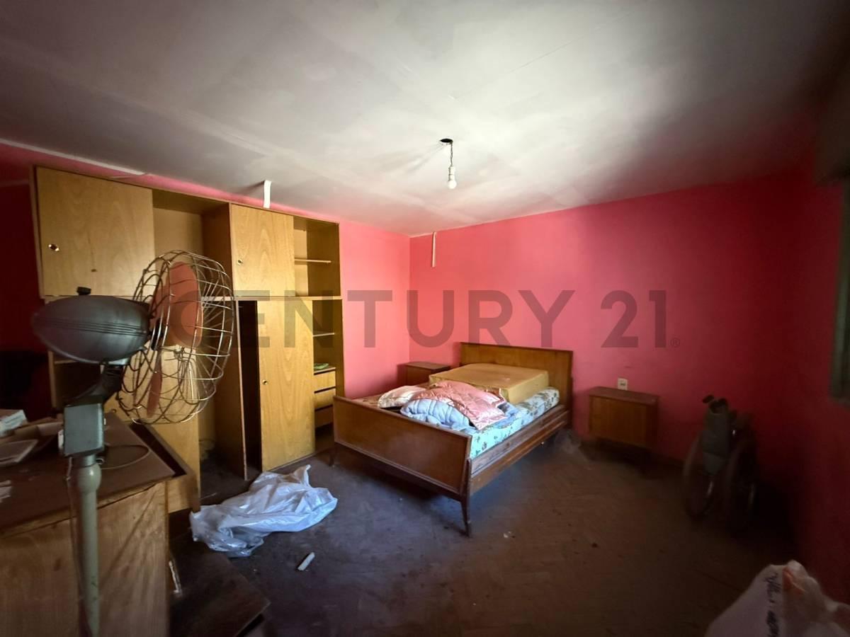 Foto de Lote con Construcción a Demoler o Reciclar, imagen 2