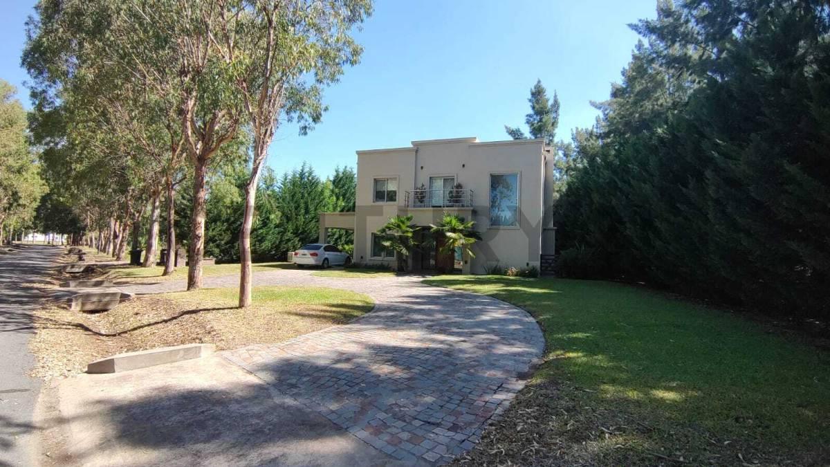 Foto de Casas en venta en Miralagos, 3 dormitorios, imagen 1