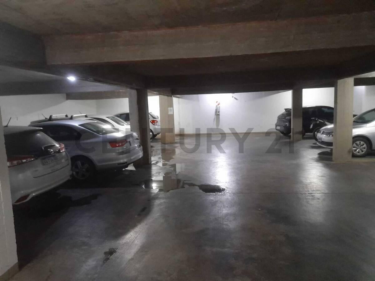 Foto de Cochera cubierta en subsuelo en venta La Plata, imagen 4