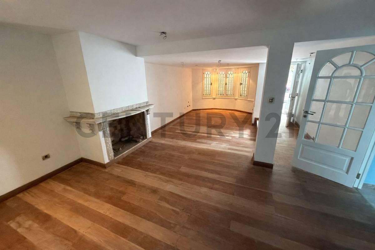 Foto de Casa de 3 dormitorios en venta La Plata, imagen 4
