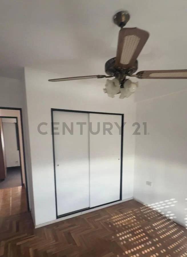 Foto de Venta de Departamento de dos dormitorios con cochera, imagen 3
