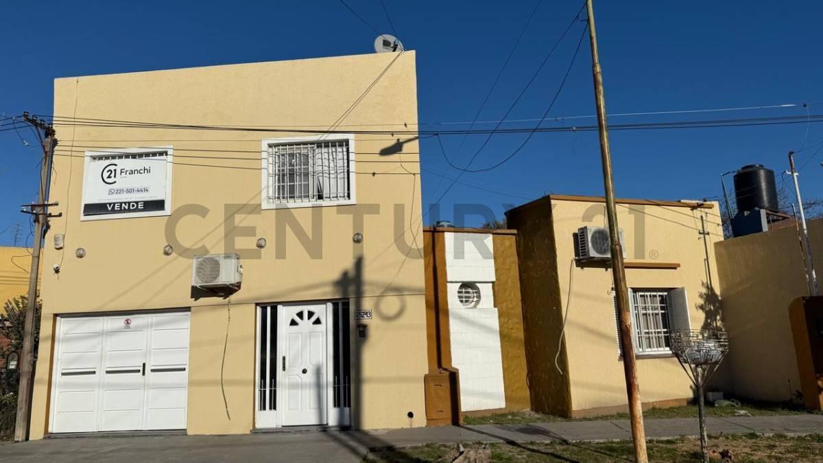 Foto de Casa de 3 Dormitorios , EN VENTA en Berisso, La Plata, imagen 2