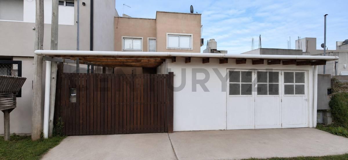 Foto de Casa en venta en Sicardi, 2 dormitorios., imagen 2