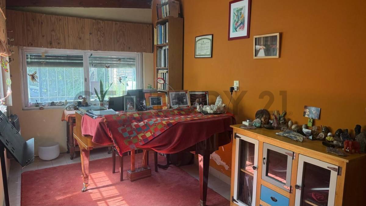 Foto de Casa de 3 Dormitorios en Villa Castells. APTA BANCO, imagen 1