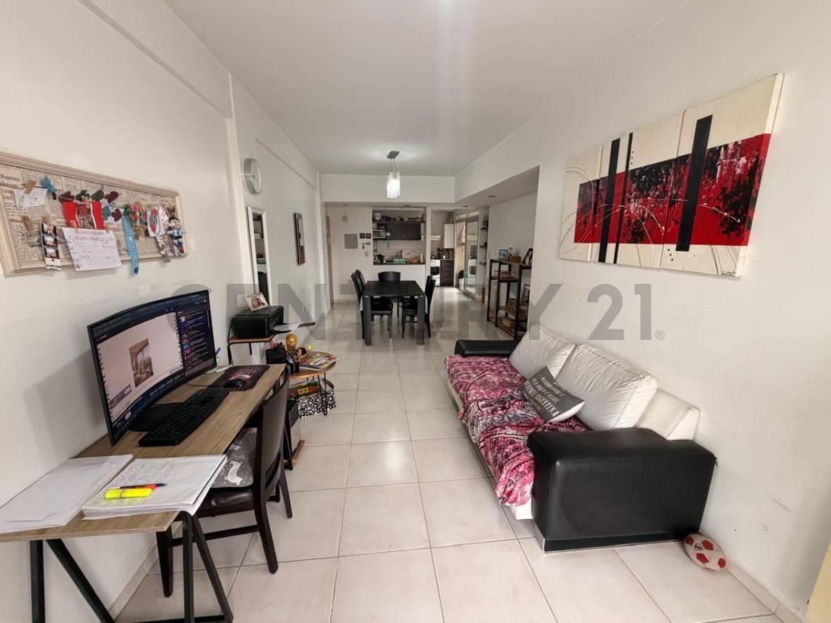 Foto de DEPARTAMENTO DE 2 DORMITORIOS + ESCRITORIO, imagen 2