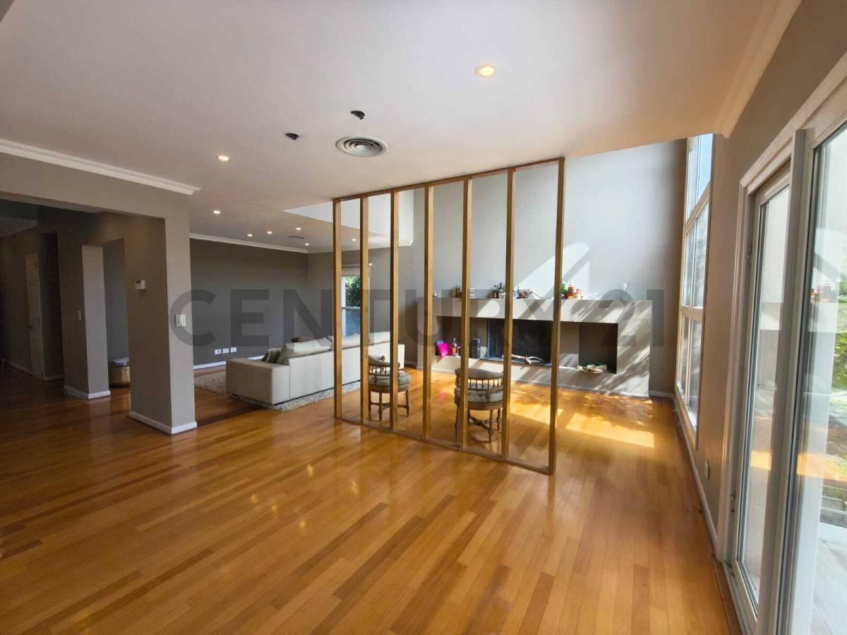Foto de Casas en venta en Abril, 3 dormitorios con pileta, imagen 3