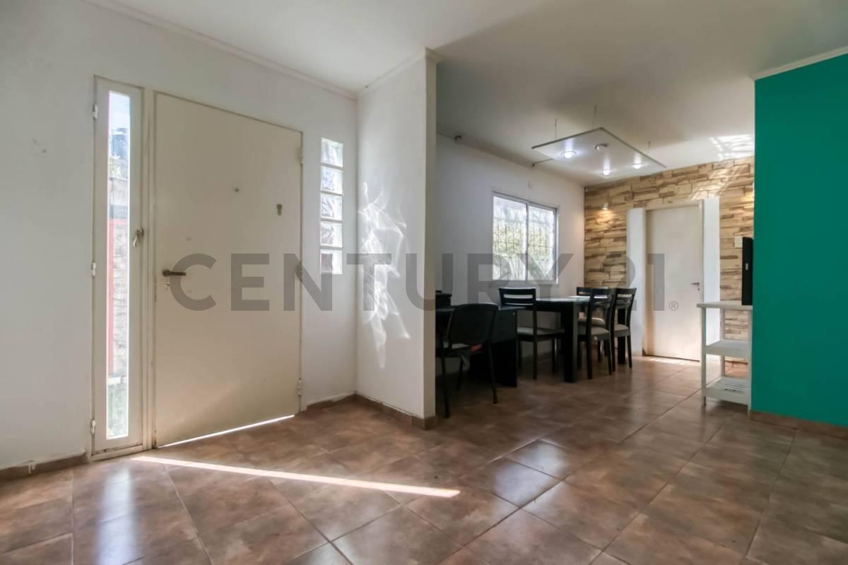 Foto de Casa Departamentos en Punta Lara, imagen 4