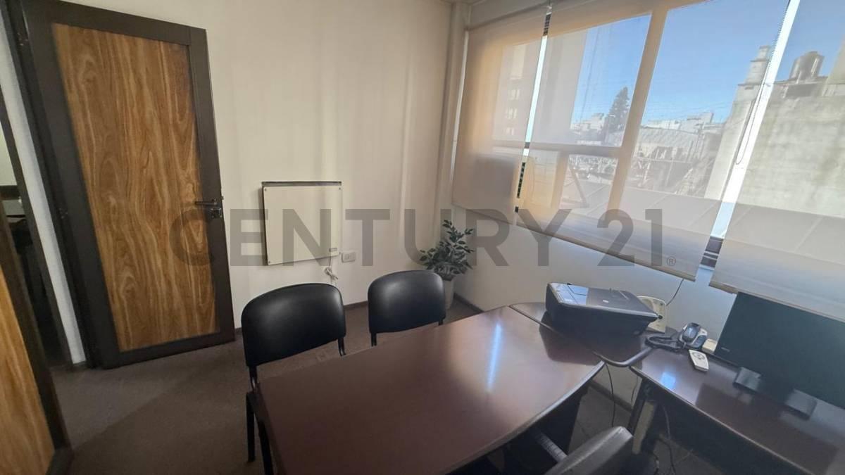 Foto de OFICINA EN VENTA LA PLATA, imagen 3