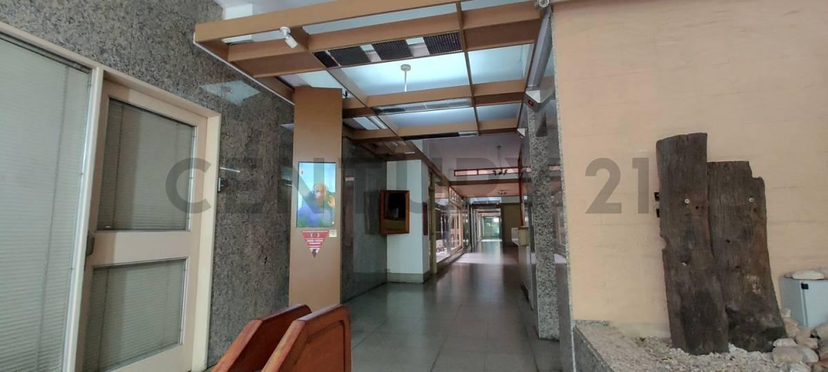 Foto de VENTA LOCAL COMERCIAL CENTRO LA PLATA, imagen 1