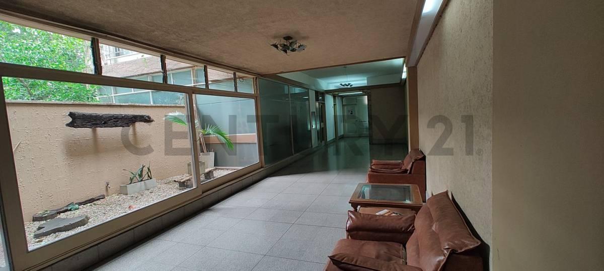 Foto de VENTA LOCAL COMERCIAL CENTRO LA PLATA, imagen 2