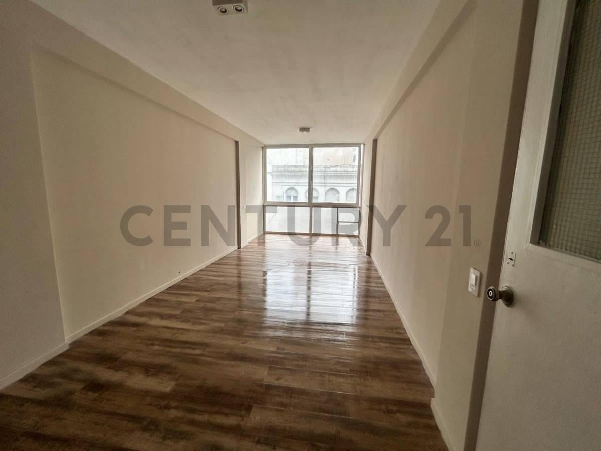 Foto de Venta de Oficina en el centro de La Plata, imagen 2