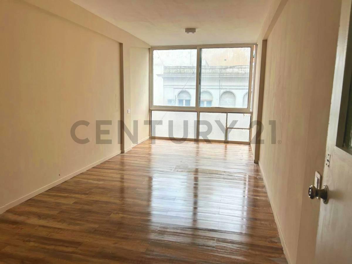 Foto de Venta de Oficina en el centro de La Plata, imagen 2