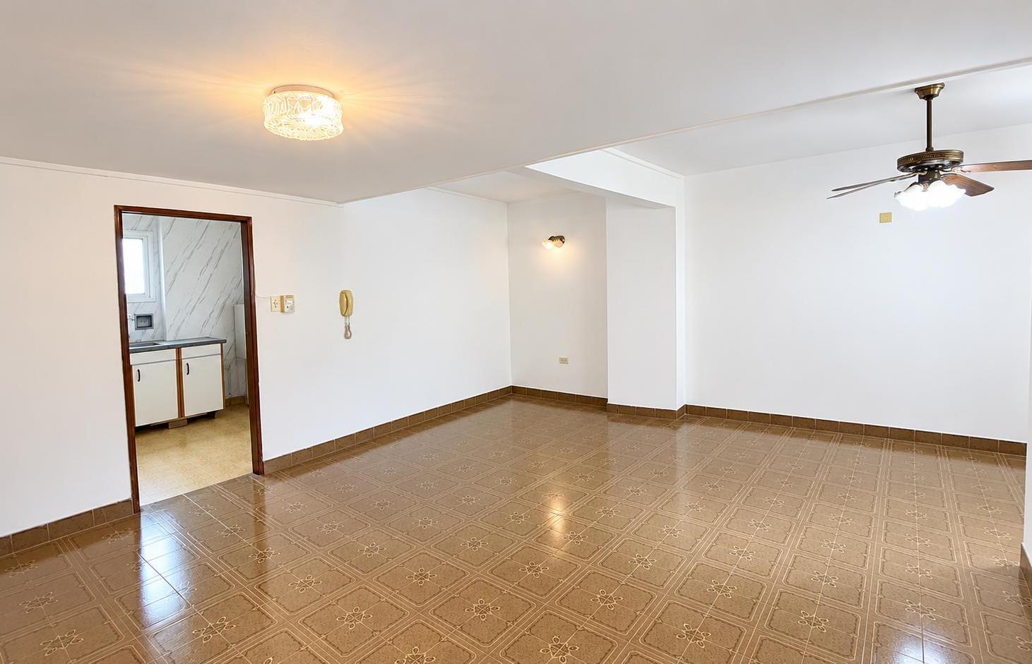 Foto de Departamento de 2 Dormitorios en venta en La Plata, imagen 4