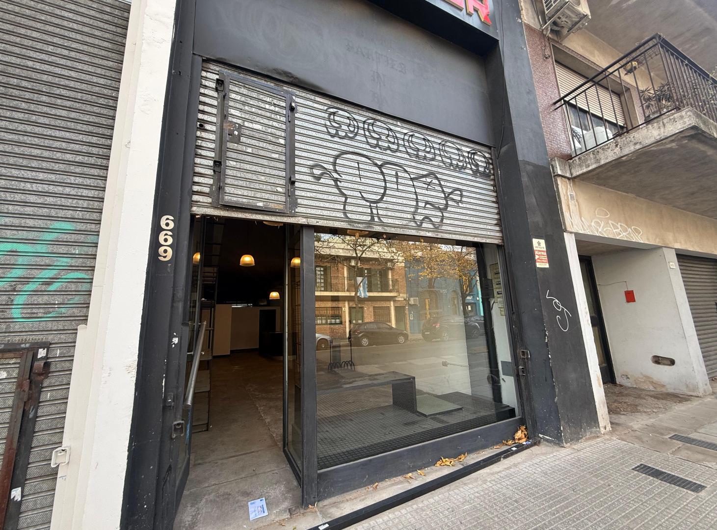 Foto de LOCAL COMERCIAL EN ALQUILER – LOYOLA 669, VILLA CRESPO, imagen 4