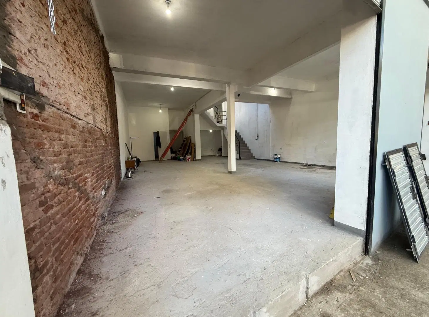 Local comercial de 285m2 en alquiler en Palermo 2