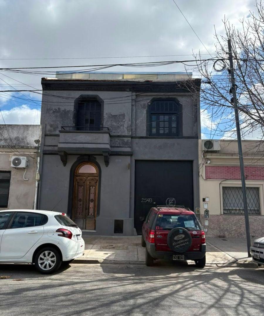 Foto de Excelente galpón en alquiler Ideal Fabrica/GYM, imagen 1