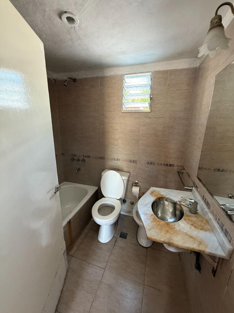 Venta de Hotel en Pilar 3