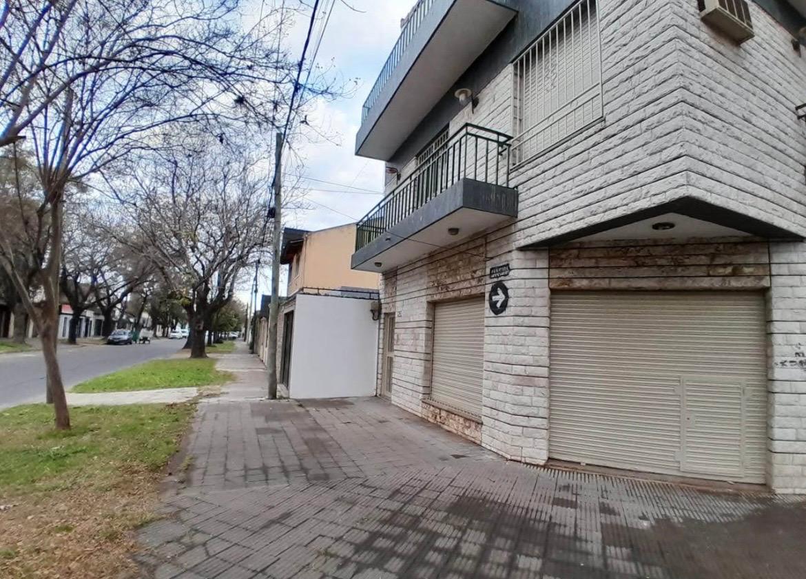 Foto de IMPORTANTE PROPIEDAD CON LOCAL EN VENGA BARRIO JORGE CURA ROSARIO, imagen 2