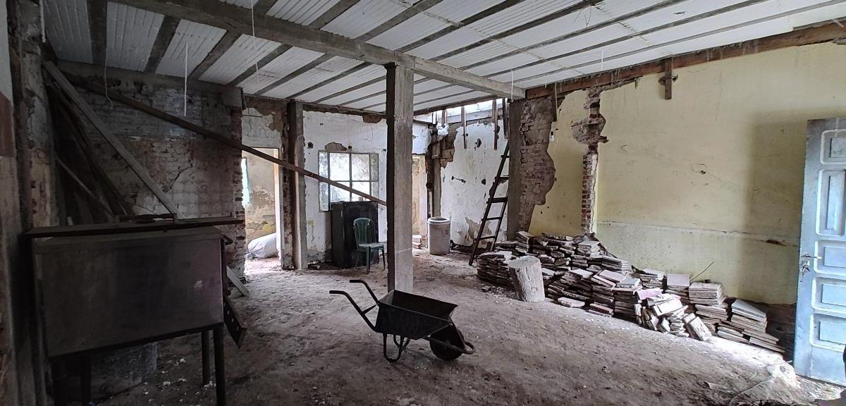 Propiedad en Venta a Refaccionar de 175 m² 1